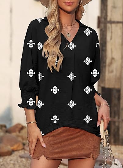 🔥2026 Clearance Item🔥Women's V-Neck 3/4 Sleeve Oversized Tunic Tops